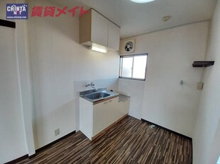 伊勢川島駅 徒歩59分 1階の物件内観写真